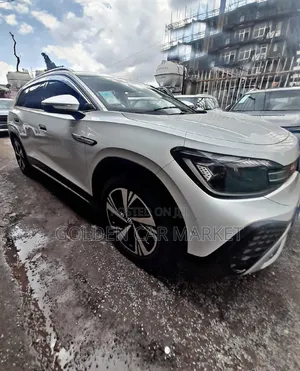 Volkswagen ID.6 2022 White