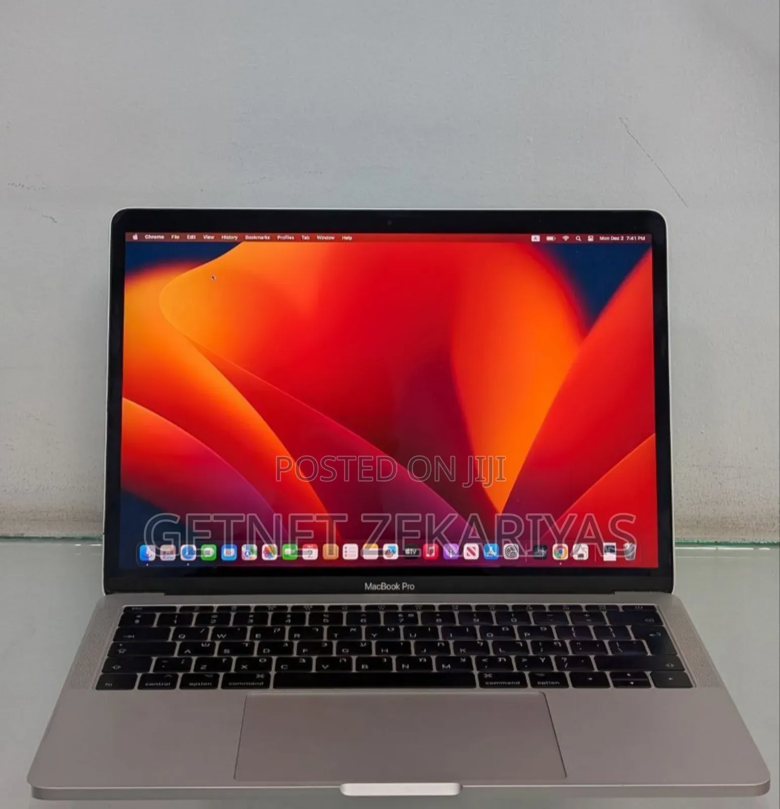 New Laptop Apple MacBook Pro 2017 8GB Intel Core I5 SSD 256GB