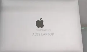 New Laptop Apple MacBook Pro 2017 8GB Intel Core I5 SSD 256GB