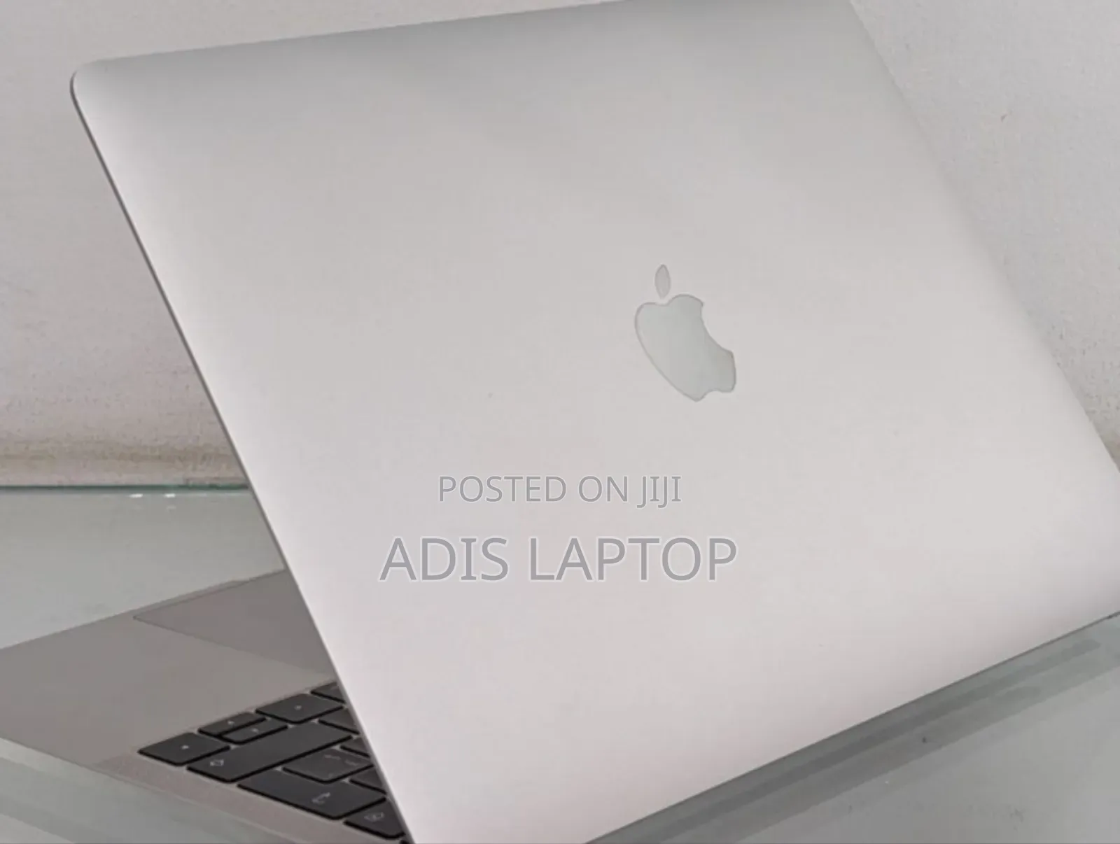 New Laptop Apple MacBook Pro 2017 8GB Intel Core I5 SSD 256GB