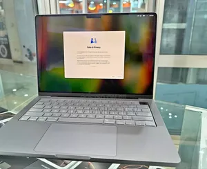 New Apple MacBook Pro 2023 M3 Max 14-Inch 8GB Apple M3 SSD 512GB