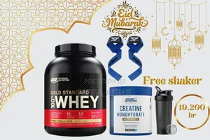 Photo - Whey Protein and Creatine