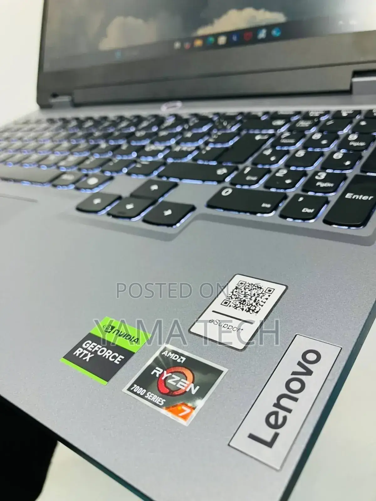 New Laptop Lenovo LOQ 15IRH8 24GB AMD Ryzen 7 SSD 512GB
