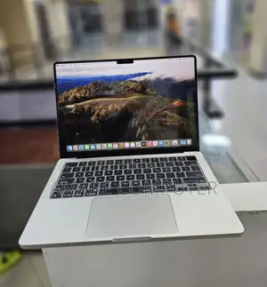 New Laptop Apple MacBook Pro 8GB Apple M3 SSD 512GB