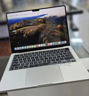 New Laptop Apple MacBook Pro 8GB Apple M3 SSD 512GB