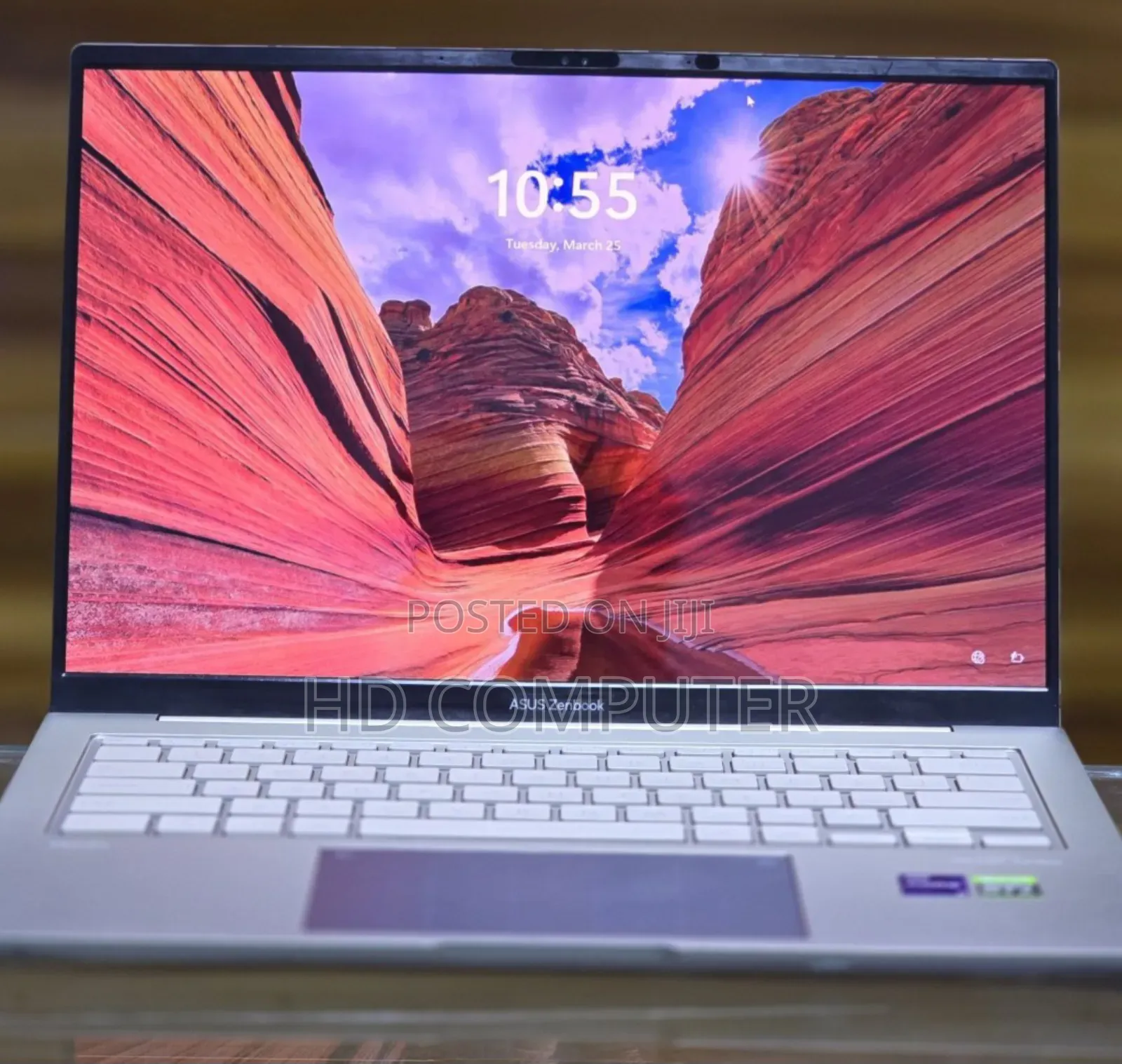 New Laptop Asus ZenBook 13 UX331UN 16GB Intel Core I9 SSD 512GB