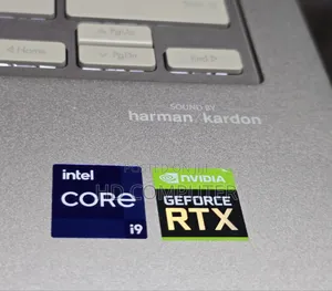 New Laptop Asus ZenBook 13 UX331UN 16GB Intel Core I9 SSD 512GB