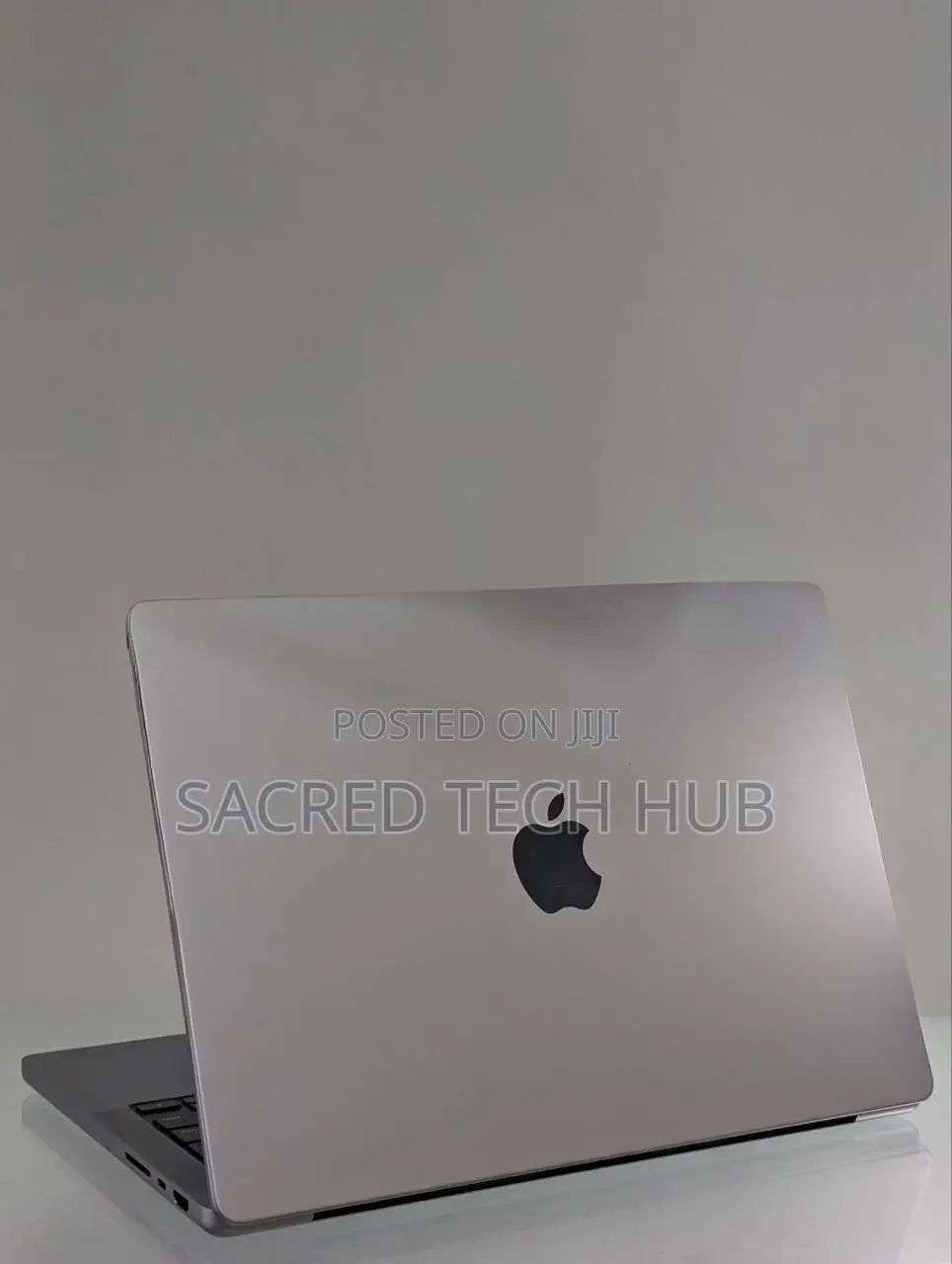 New Laptop Apple MacBook Pro M1 16GB Apple M1 Pro SSD 512GB