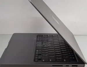 New Laptop Apple MacBook Pro M1 16GB Apple M1 Pro SSD 512GB
