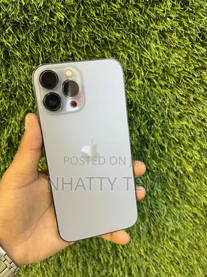 Photo - Apple iPhone 13 Pro Max 128 GB Blue