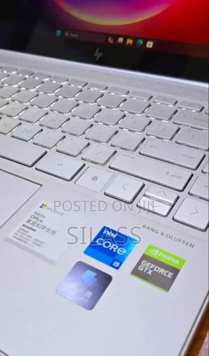 New Laptop HP Envy X2 16GB Intel Core I5 SSD 512GB