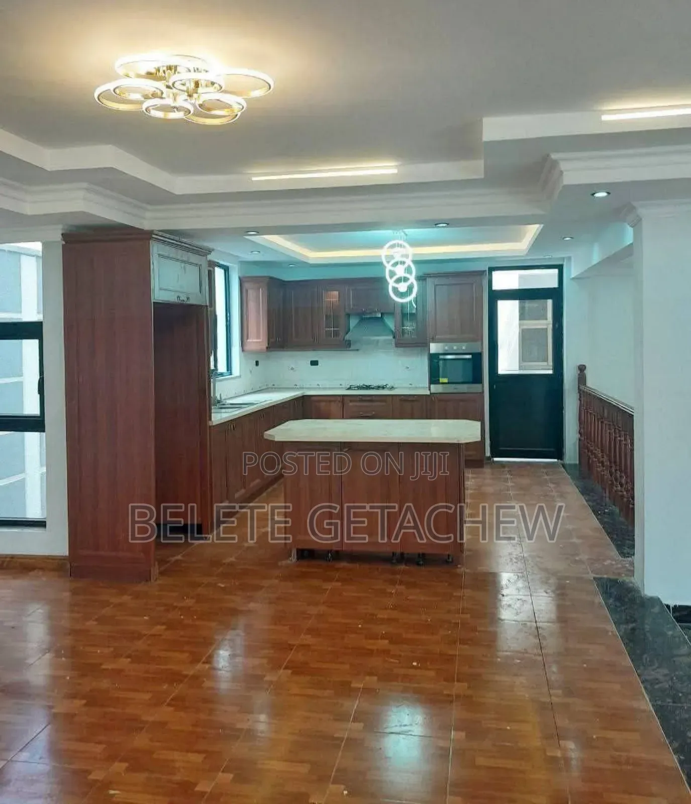 8bdrm House in Ayat Zone, G+1, Bole for sale