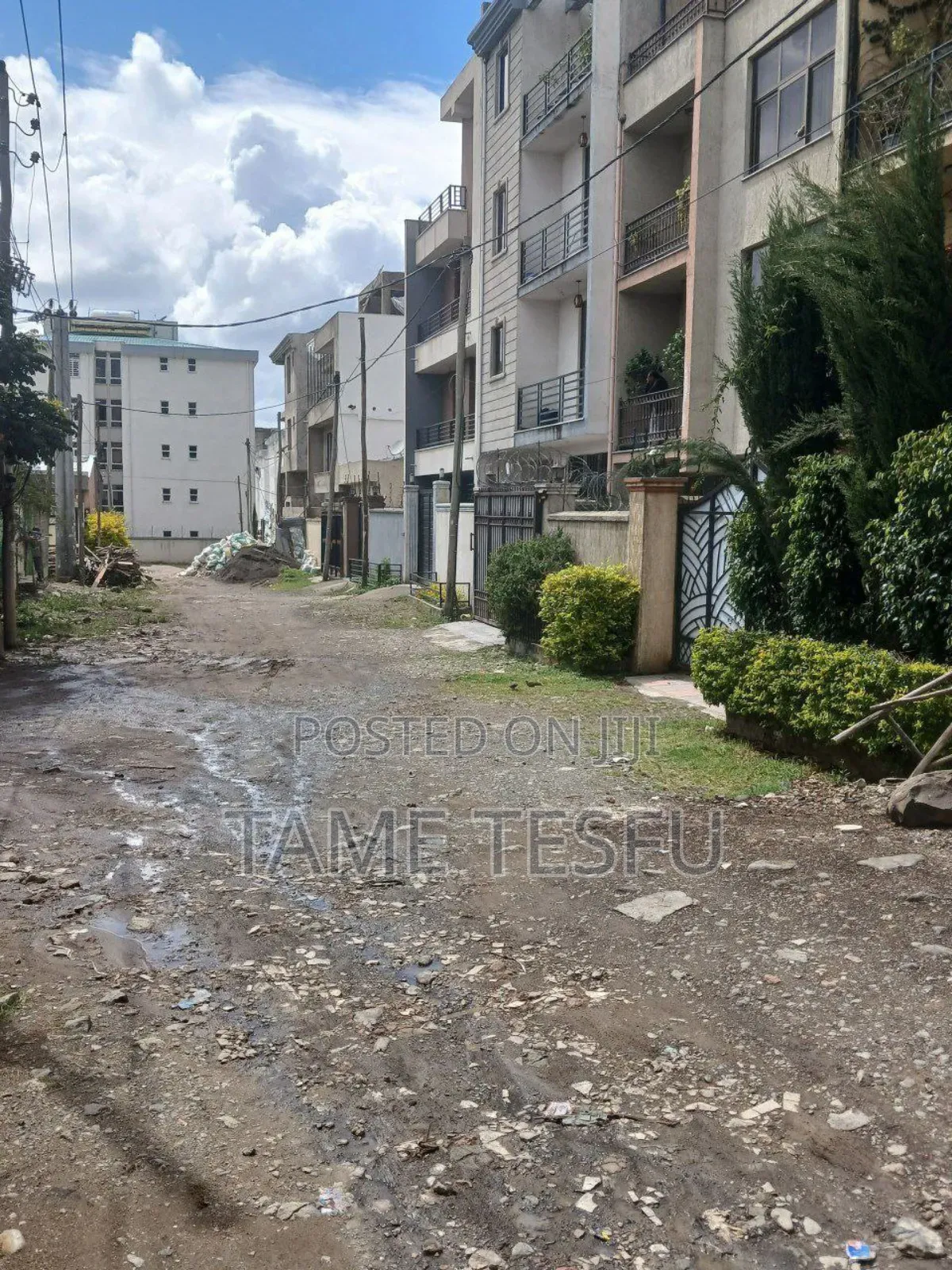 6bdrm House in Hayat Compound, Bole for sale