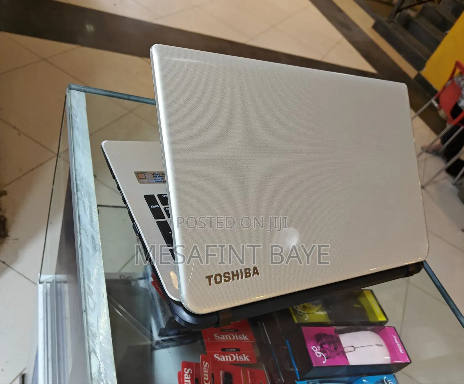 Laptop Toshiba Satellite C55 4GB Intel Core I5 HDD 500GB