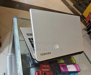 Photo - Laptop Toshiba Satellite C55 4GB Intel Core I5 HDD 500GB