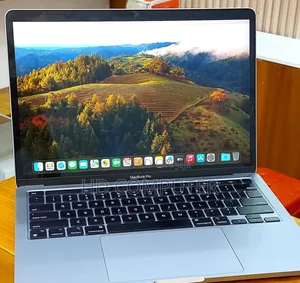 New Laptop Apple MacBook Pro 2022 M2 8GB Apple M2 SSD 256GB