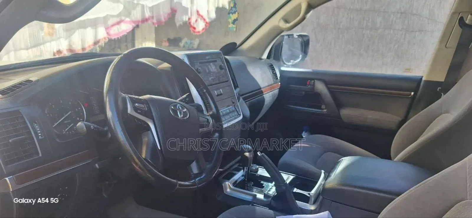 Toyota Land Cruiser 4.5 V8 GXR 2019 White