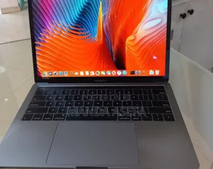 New Laptop Apple MacBook Pro 2018 8GB Intel Core I5 SSD 512GB