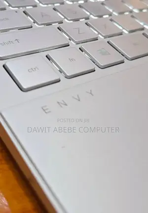 New Laptop HP Envy X360 16GB Intel Core I5 SSD 512GB