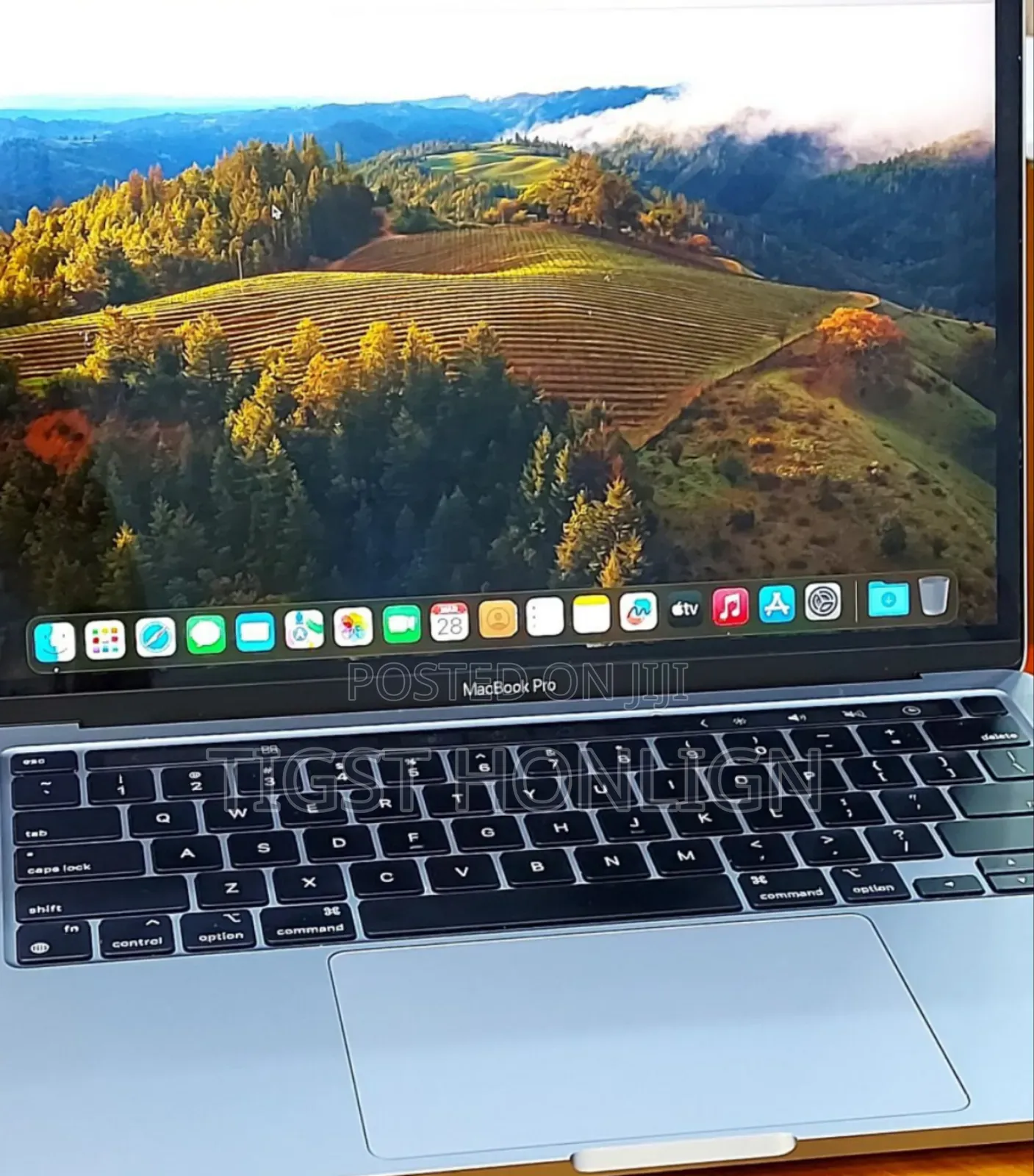 New Laptop Apple MacBook Pro 8GB Intel Core M2 SSD 256GB