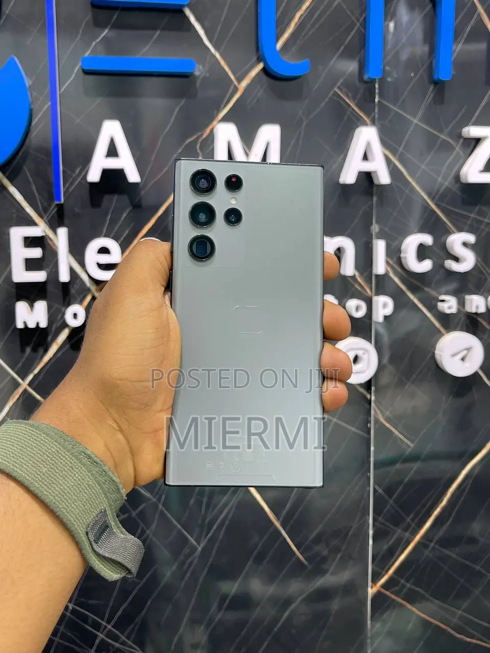 New Samsung Galaxy S22 Ultra 5G 256 GB