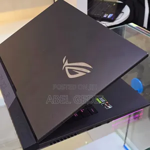 New Laptop Asus ROG Strix G17 32GB AMD Ryzen 9 SSD 1T