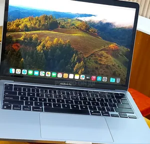 New Laptop Apple MacBook Air 2022 M2 8GB Apple M2 SSD 256GB