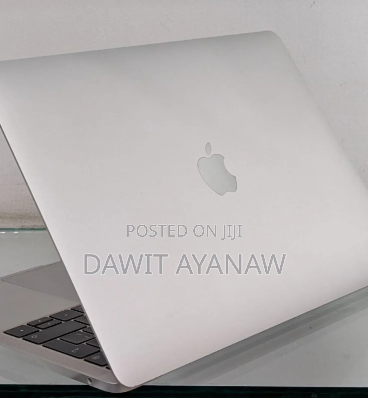 New Laptop Apple MacBook Pro 2017 8GB Intel Core I5 SSD 256GB