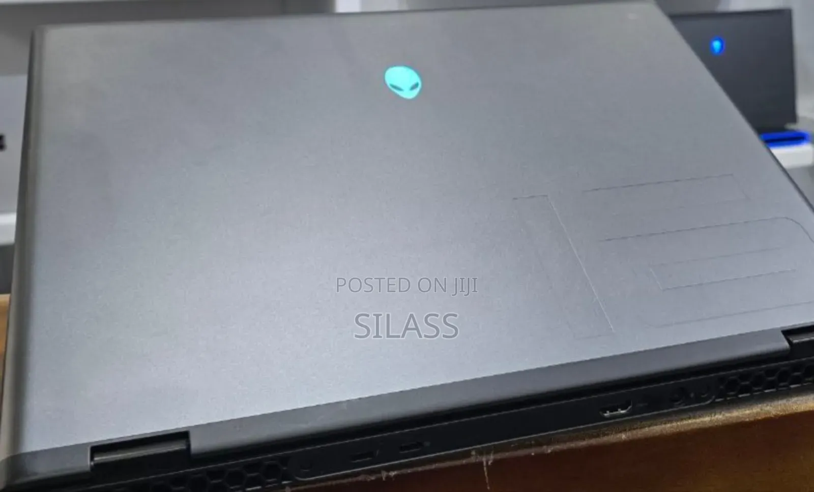 New Laptop Alienware M17x R2 32GB Intel Core Ultra 7 SSD 1T