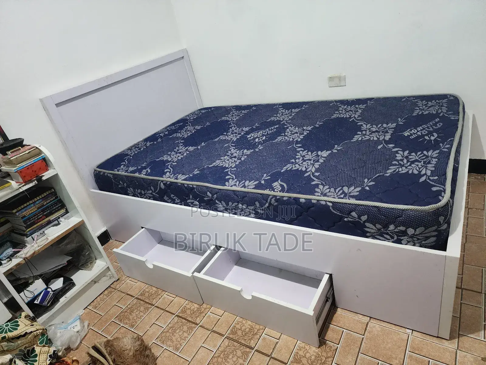 120cm White Bed With 2 Drawer