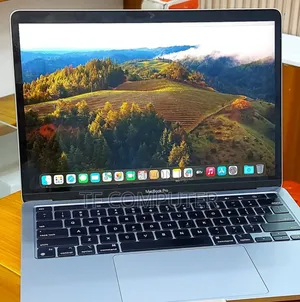 Photo - New Laptop Apple MacBook Pro 2022 M2 8GB Apple M2 SSD 256GB