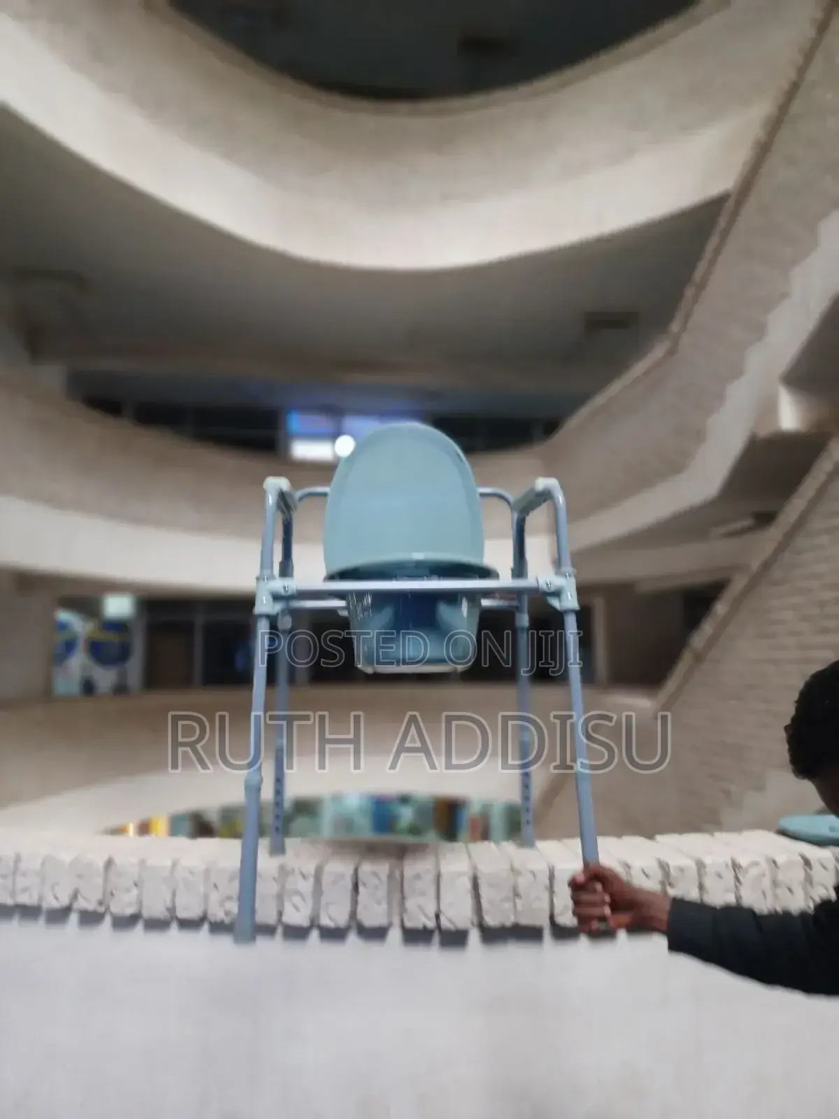 Commde Chair43comode Chair43commode Chair5poty Chakr New
