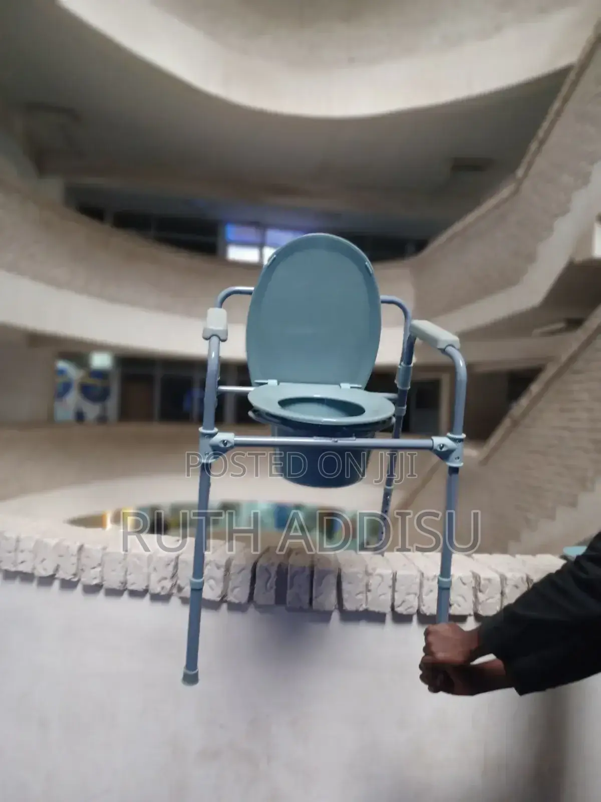 Commde Chair43comode Chair43commode Chair5poty Chakr New