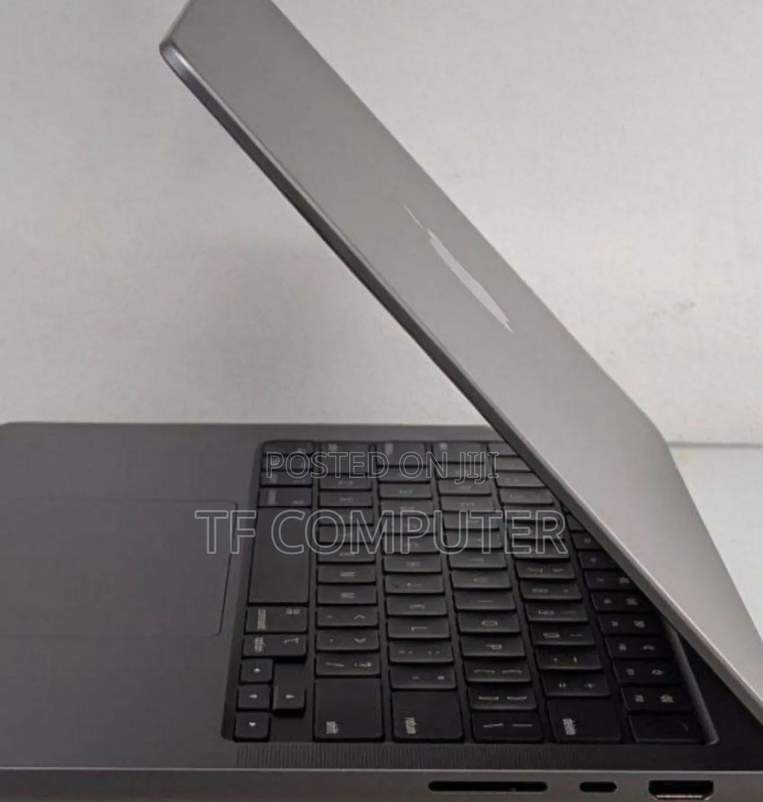 New Laptop Apple MacBook Pro 2021 M1 16GB Apple M1 Pro SSD 512GB