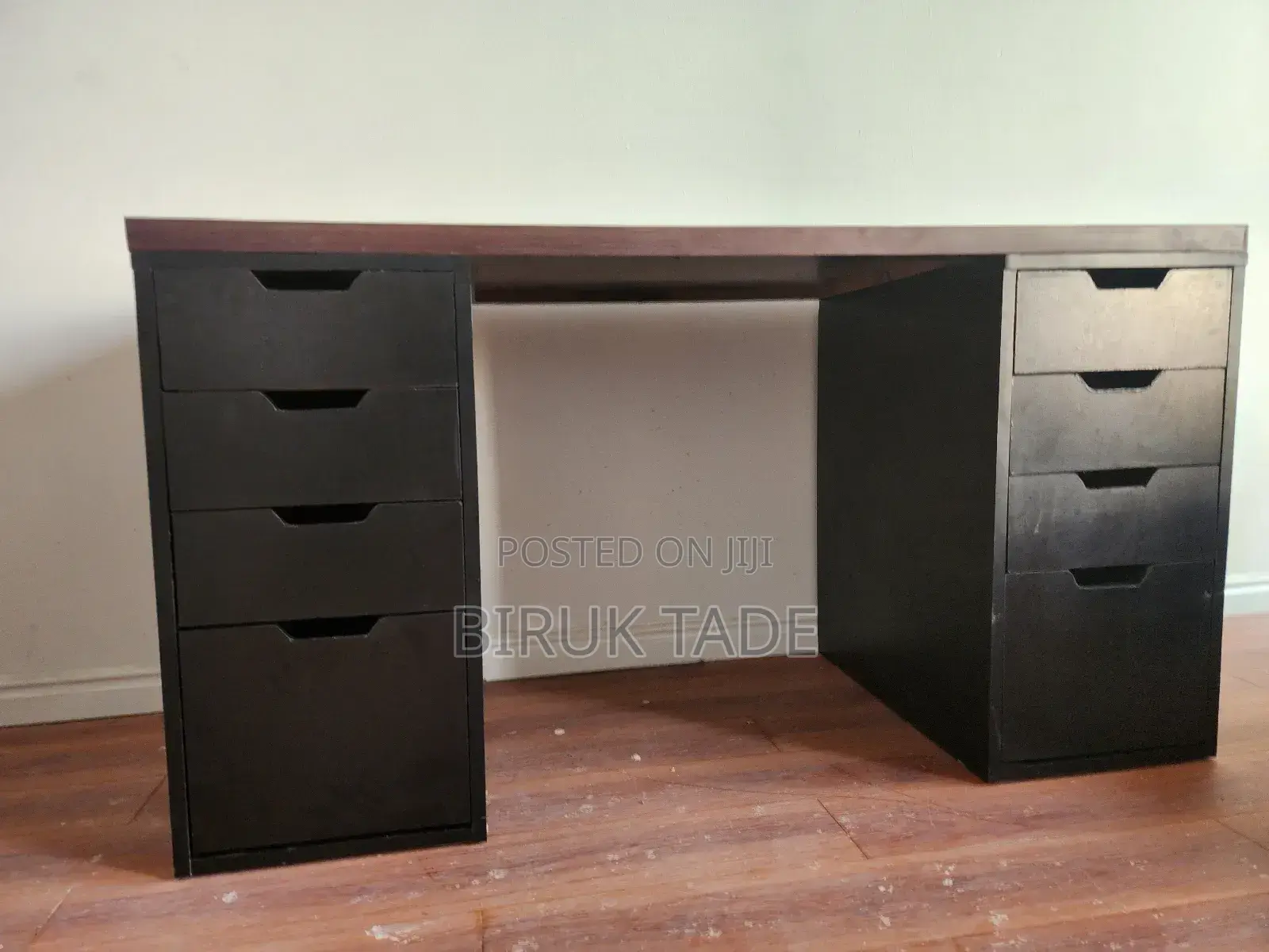 Modern Functional Office Desk 140×60 - Free Delivery