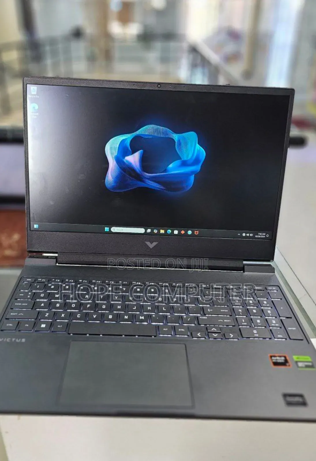 New Laptop HP Victus 16 16GB AMD Ryzen 7 SSD 1T