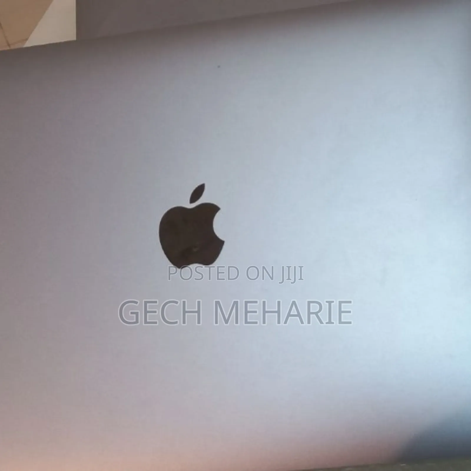 New Laptop Apple MacBook Pro 2018 8GB Intel Core I5 SSD 512GB