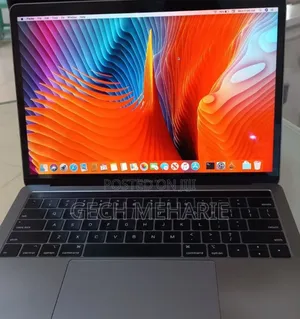 Photo - New Laptop Apple MacBook Pro 2018 8GB Intel Core I5 SSD 512GB