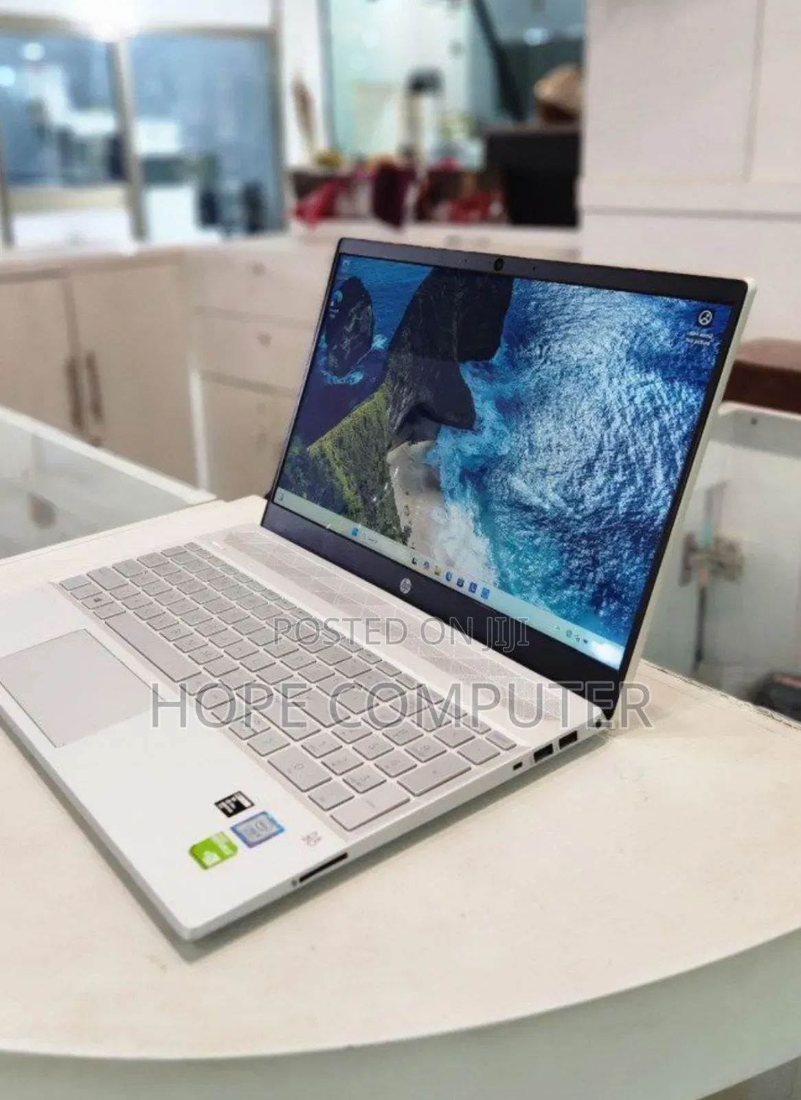 New Laptop HP Pavilion 15 8GB Intel Core I5 SSD 128GB