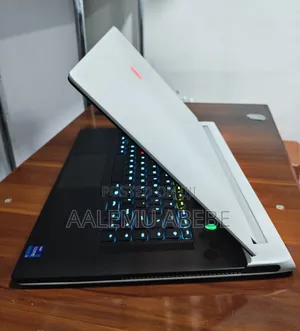 New Laptop Alienware M17x R2 32GB Intel Core I7 SSD 512GB