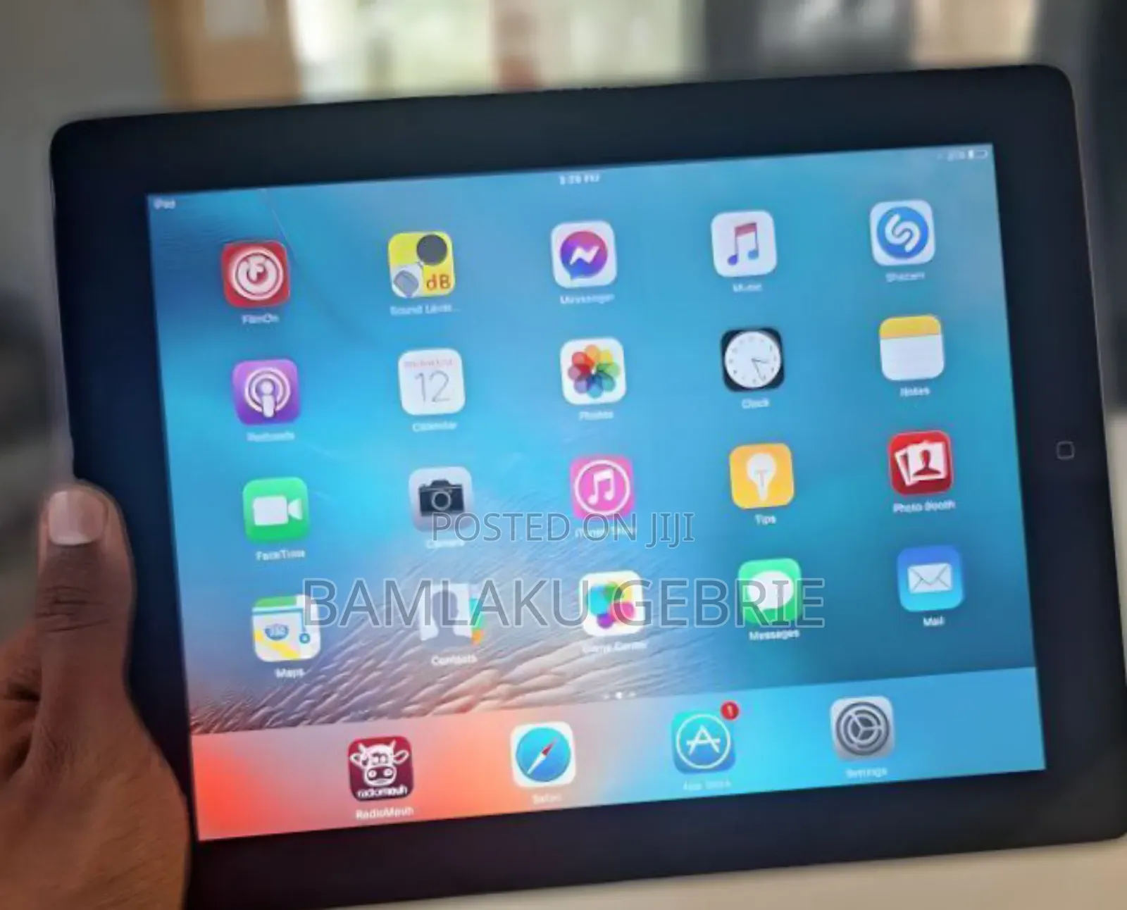 New Apple iPad 2 Wi-Fi 64 GB Silver