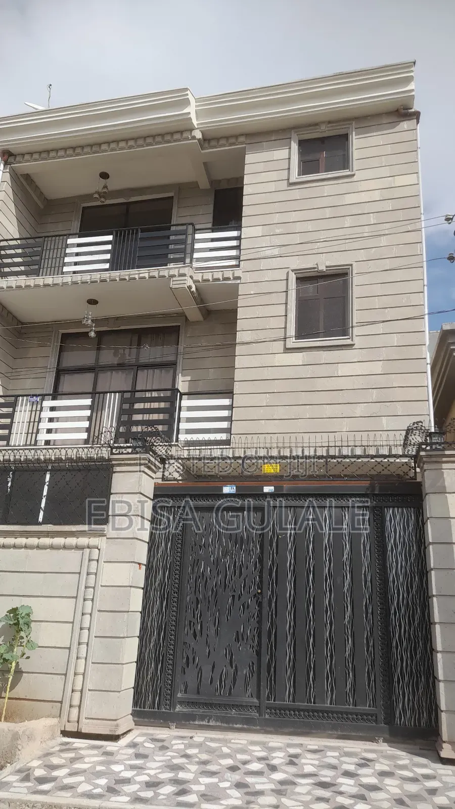 Furnished 6bdrm Block of Flats in Yeka for sale