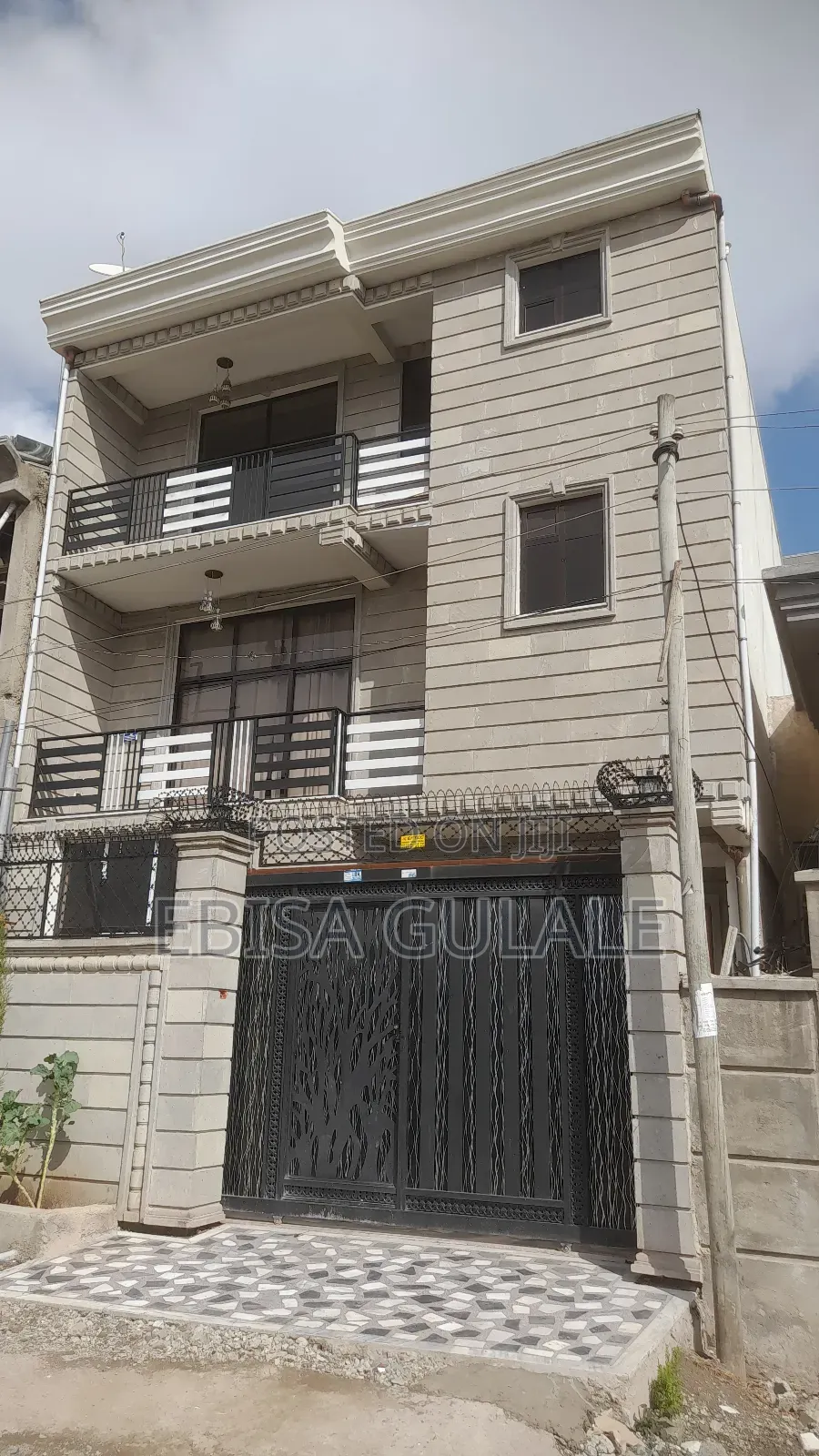 Furnished 6bdrm Block of Flats in Yeka for sale