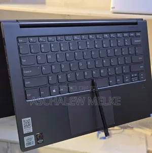 Photo - New Laptop Lenovo Yoga 7i 16GB Intel Core I7 SSD 1T