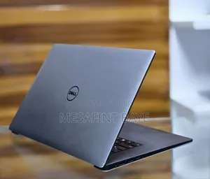 New Laptop Dell XPS 15 16GB Intel Core I5 SSD 16 GB
