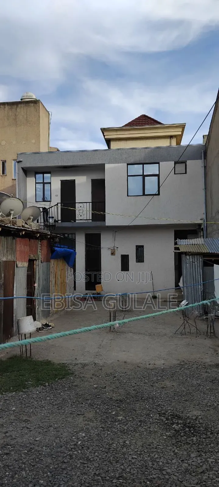 Furnished 3bdrm Block of Flats in Yeka for sale