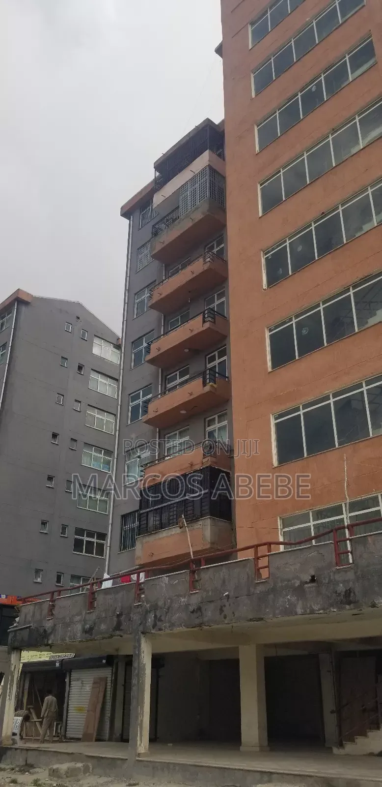 40/60 Shop for Sale at Ayat4