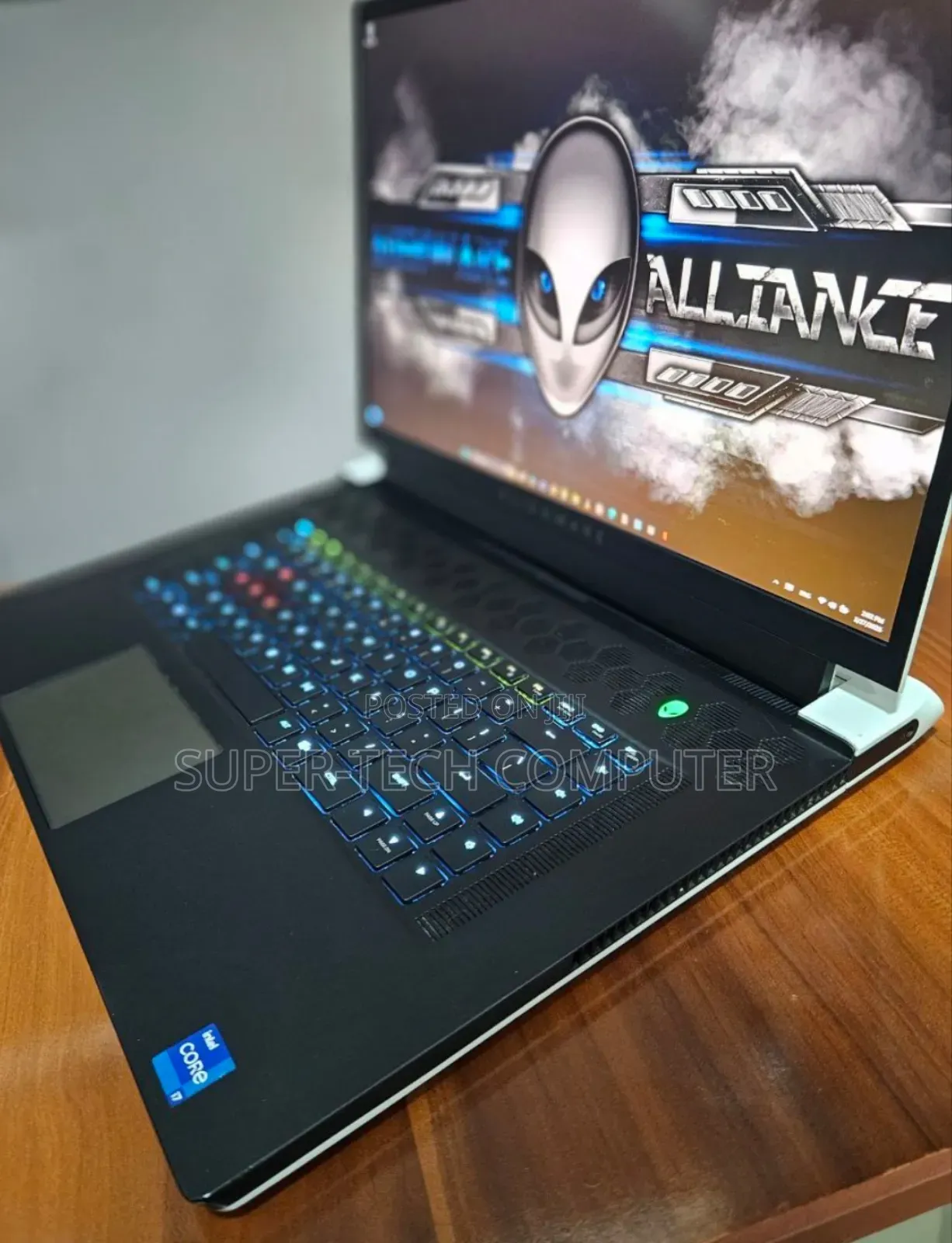New Laptop Alienware M17x R2 16GB Intel Core I7 SSD 512GB