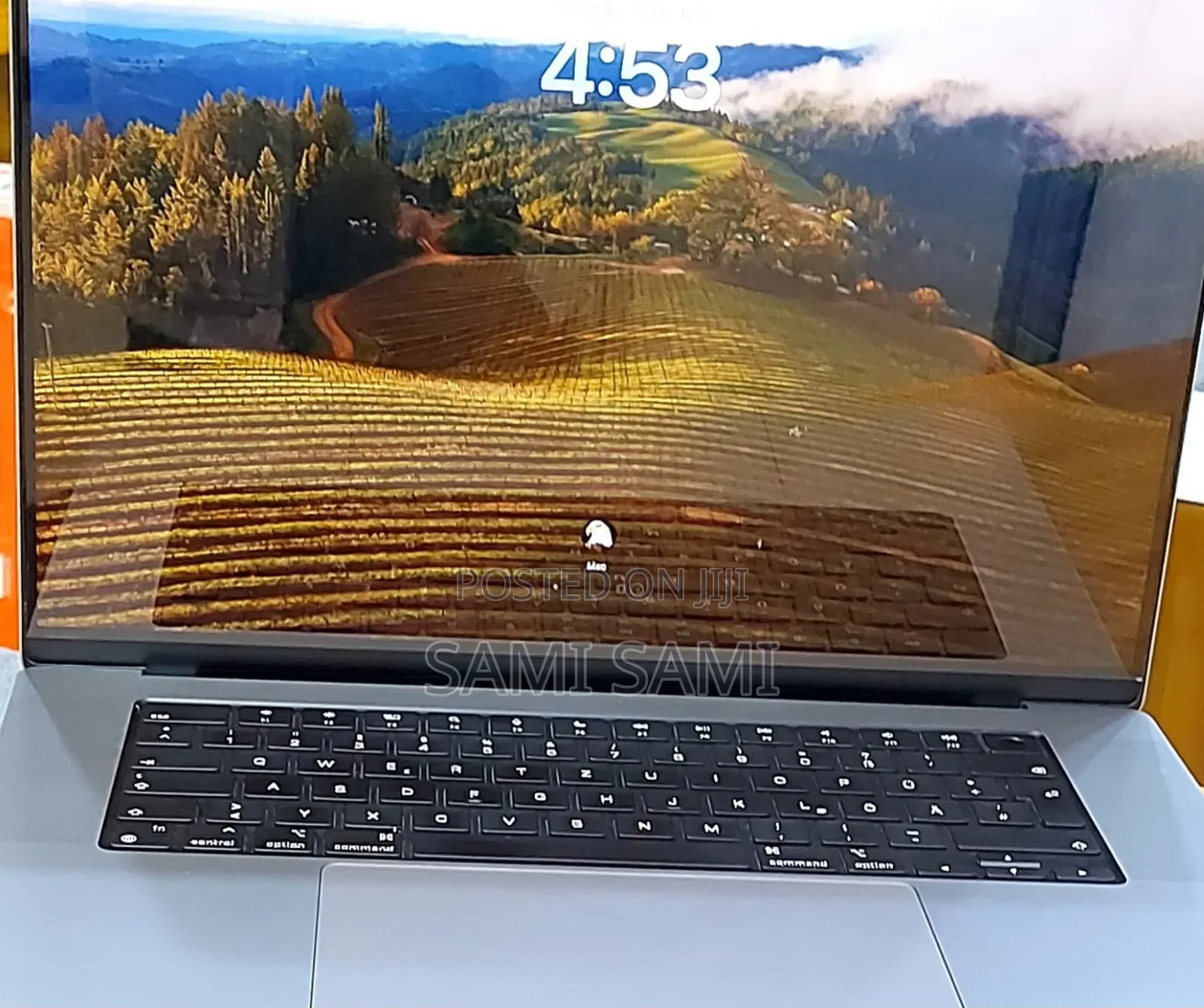 New Laptop Apple MacBook Pro M1 16GB Apple M1 Pro SSD 1T