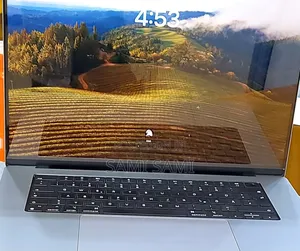 New Laptop Apple MacBook Pro M1 16GB Apple M1 Pro SSD 1T